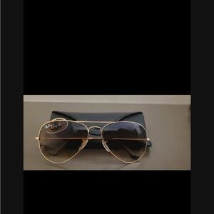 Ray-Ban Gold Frame Aviator Sunglasses